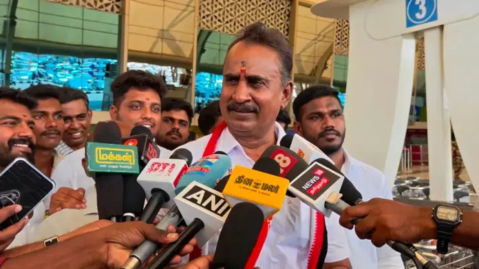 SP Velumani slams Vijay