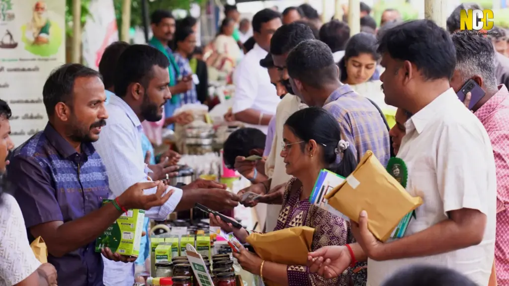 Women attending Isha seminar Coimbatore
