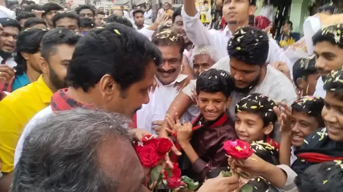 Senthil Balaji campaign welcome